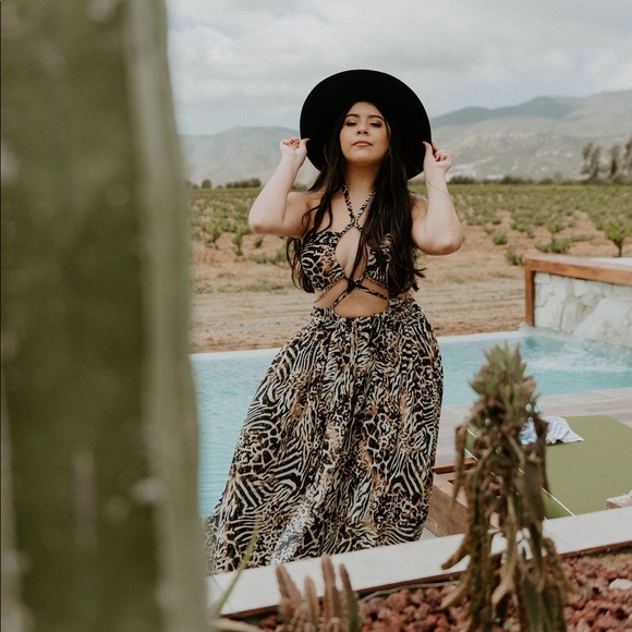 Super sexy animal print cut out maxi sun dress size medium - Picture 4 of 7